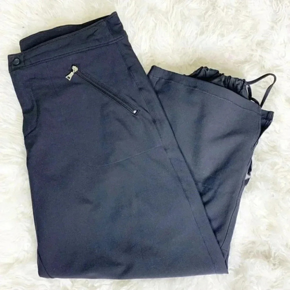 Nike Dri-FIT Black Capri Jogger Pants – Women’s Size Small (4–6) - Picture 2 of 10